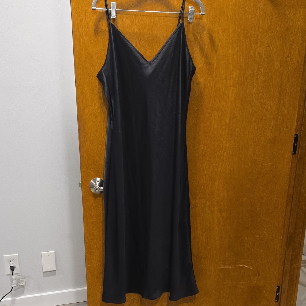 Aritzia Wilfred Black Midi Dress